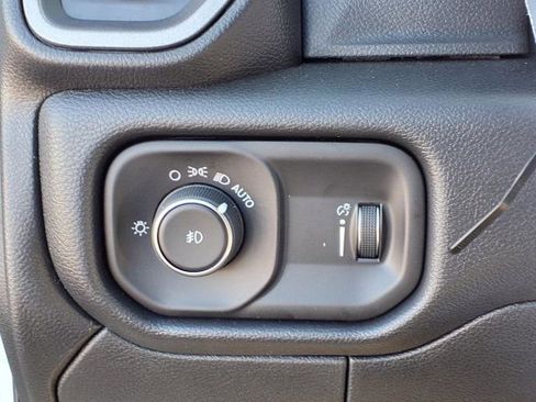 New 2025 RAM 3500 4x4 Crew Cab DRW image 14