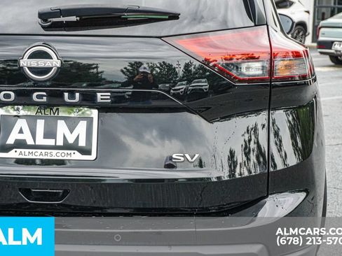 Used 2024 Nissan Rogue SV FWD image 13