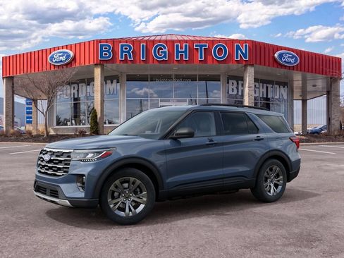 Used 2027 Ford Explorer Active w/ Active Comfort Package AWD/4WD image 3