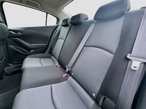 Used 2016 MAZDA MAZDA3 i Sport FWD image 22