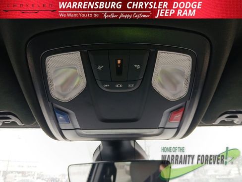Used 2024 RAM 2500 Big Horn AWD/4WD image 23