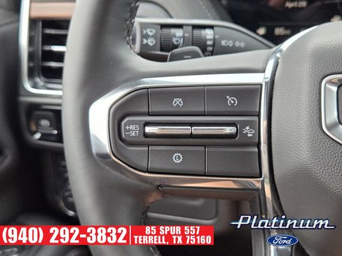 Used 2025 GMC Yukon Denali AWD/4WD image 27