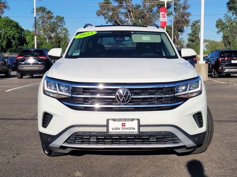Used 2023 Volkswagen Atlas SE AWD/4WD image 2