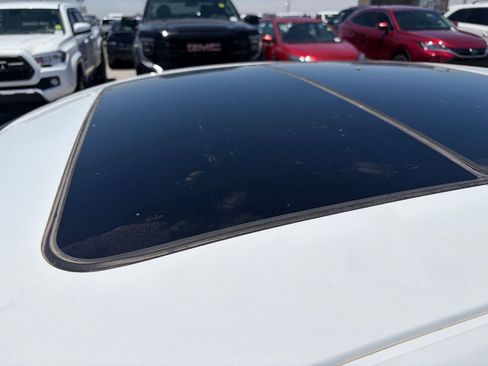 Used 2022 Chevrolet Malibu LT w/ Redline Edition FWD image 5
