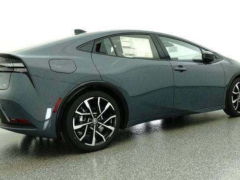 New 2026 Toyota Prius Plug-In Hybrid FWD image 25