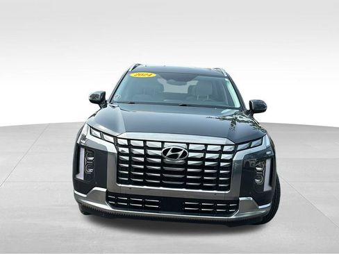 Used 2024 Hyundai Palisade Calligraphy image 2