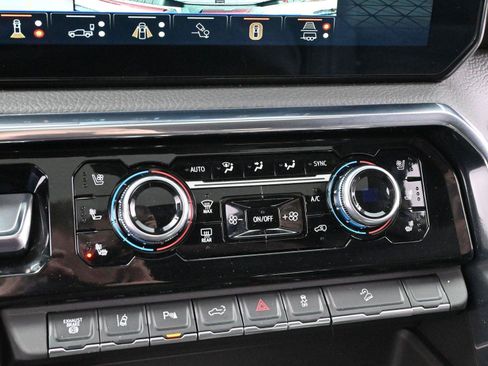 Used 2024 GMC Sierra 2500 Denali w/ Denali Reserve Package image 26