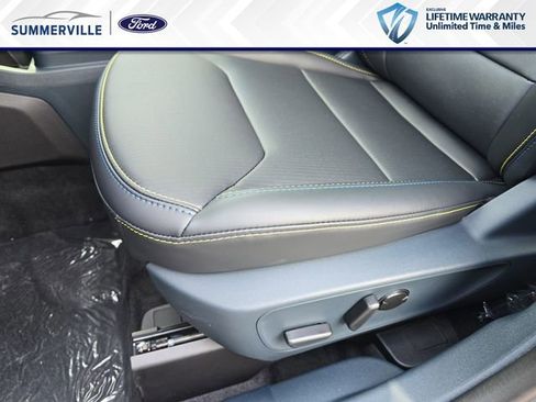 New 2026 Ford Maverick Lobo AWD/4WD image 29