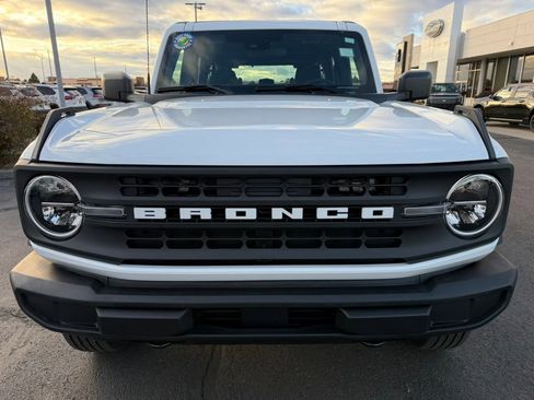 New 2025 Ford Bronco 4-Door AWD/4WD image 8
