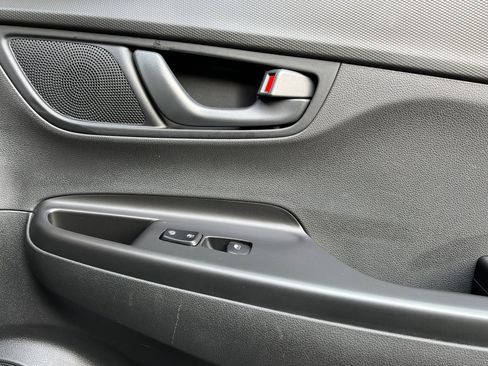 Used 2021 Hyundai Kona SEL w/ Cargo Package image 22