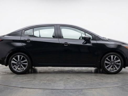 Used 2025 Nissan Versa SV FWD image 11