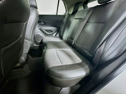 Used 2016 Chevrolet Trax LT w/ LT Sun and Sound Package image 25