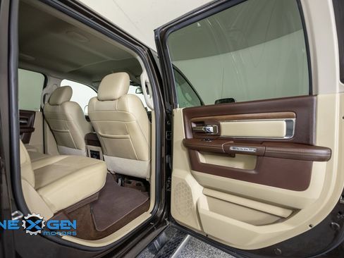 Used 2017 RAM 2500 Laramie w/ Convenience Group AWD/4WD image 36
