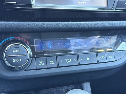 Used 2016 Toyota Corolla S image 23