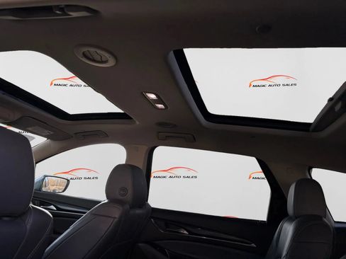 Used 2019 Buick Enclave Premium AWD/4WD image 35