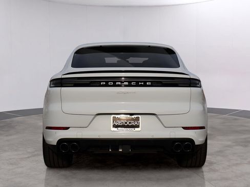 New 2026 Porsche Cayenne Coupe image 7
