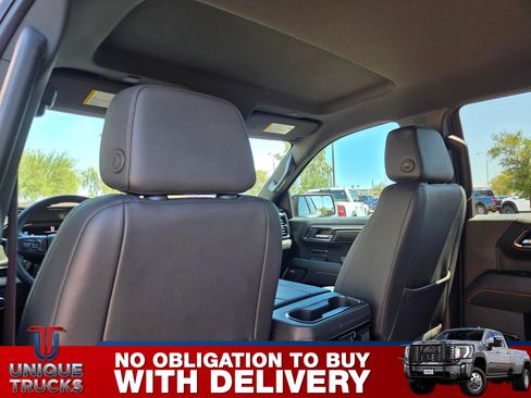 Used 2024 GMC Sierra 1500 AT4 w/ Technology Package AWD/4WD image 19