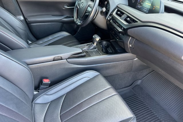 Used 2020 Lexus UX 200 F Sport w/ F Sport Premium Package FWD image 19