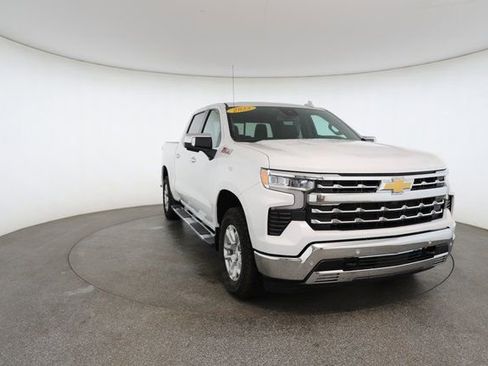Used 2025 Chevrolet Silverado 1500 LTZ w/ Z71 Off-Road Package image 28