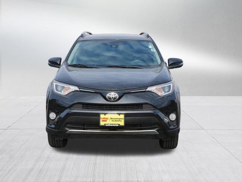 Used 2018 Toyota RAV4 XLE image 2