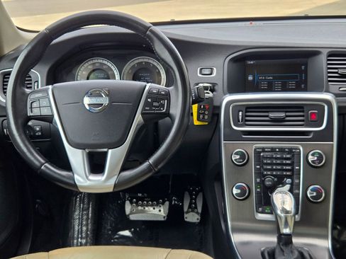 Used 2013 Volvo S60 T5 FWD image 23