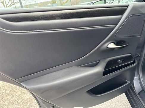 Certified 2023 Lexus ES 350 w/ Premium Package image 12