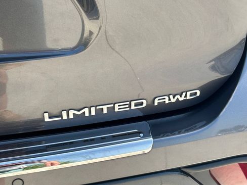 Used 2022 Toyota Highlander Limited AWD/4WD image 14