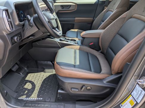 New 2025 Ford Bronco Sport Outer Banks w/ Sasquatch Outer Banks Package image 13