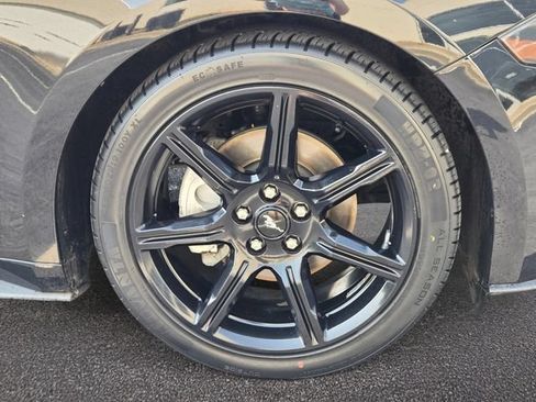 Used 2019 Ford Mustang Coupe w/ Black Accent Package RWD image 3