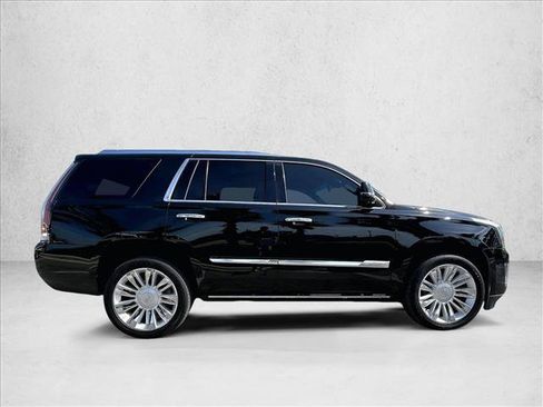 Used 2016 Cadillac Escalade Platinum AWD/4WD image 5