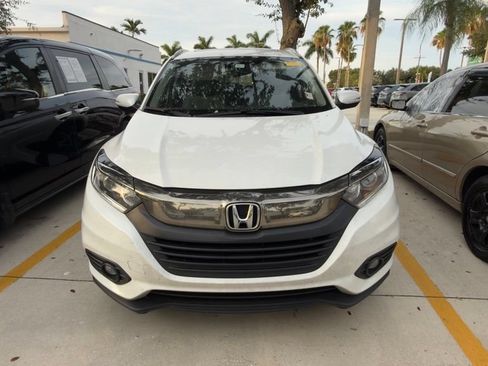 Used 2022 Honda HR-V EX image 3