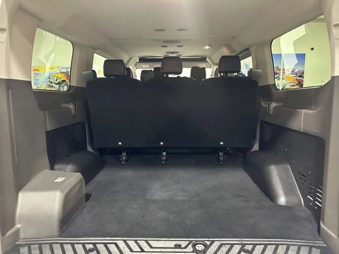 Used 2020 Ford Transit 150 XL image 21