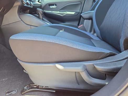 Used 2025 Nissan Versa SV w/ Trunk Package FWD image 28