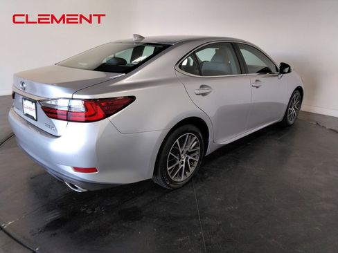Used 2017 Lexus ES 350 image 5