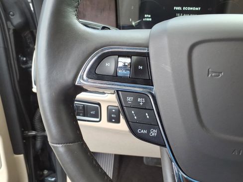 Used 2021 Lincoln Navigator Reserve w/ Luxury Package AWD/4WD image 18