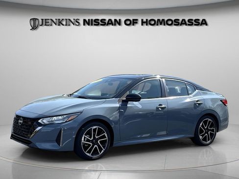 Certified 2025 Nissan Sentra SR w/ SR Premium Package image 14