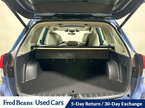 Used 2023 Subaru Forester Premium AWD/4WD image 33
