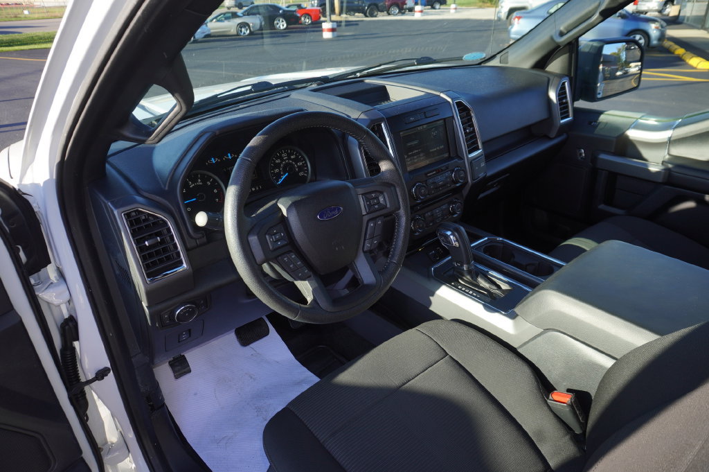 Used 2015 Ford F150 XLT w/ Equipment Group 302A Luxury AWD/4WD image 25