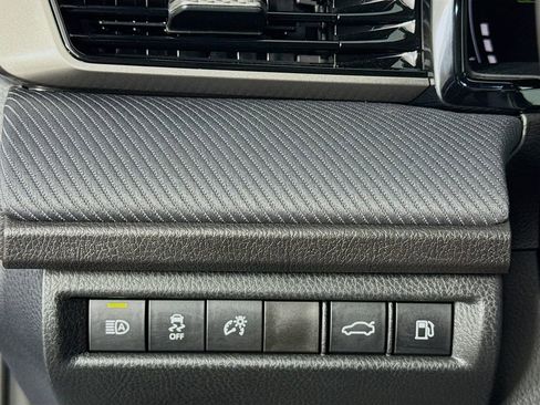 Used 2026 Toyota Camry SE w/ Convenience Package image 14