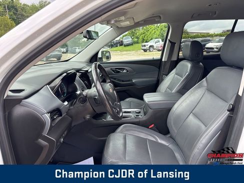 Used 2021 Chevrolet Traverse Premier w/ LPO, Cargo Package image 5