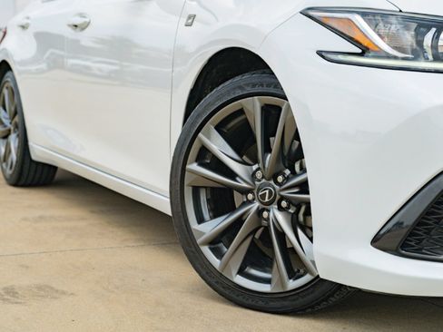 Used 2020 Lexus ES 350 F Sport w/ Accessory Package 2 FWD image 2