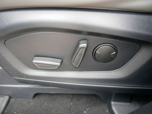 Used 2026 Ford Explorer Active w/ Active Comfort Package AWD/4WD image 19