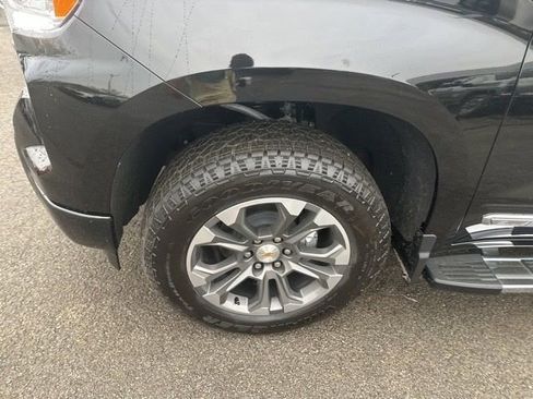 New 2026 Chevrolet Silverado 1500 High Country w/ LPO, Dark Essentials Package image 10