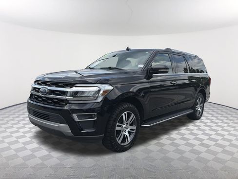 Used 2023 Ford Expedition Max Limited RWD image 3