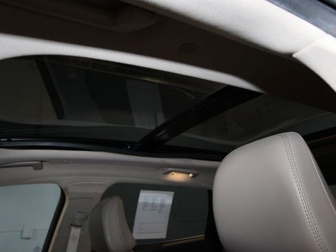 Used 2022 Lincoln Nautilus Reserve w/ Equipment Group 201A image 23