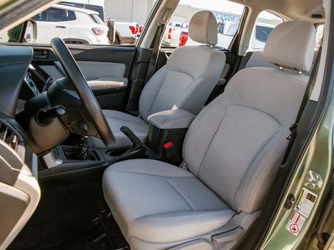 Used 2015 Subaru Forester 2.5i image 13