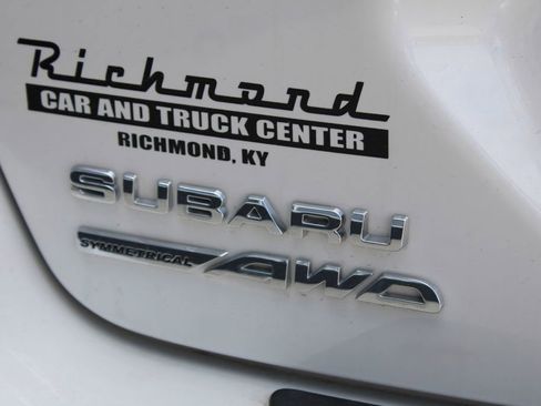 Used 2024 Subaru Crosstrek 2.0i Premium image 17