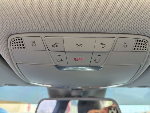 Used 2017 Mercedes-Benz C 300 4MATIC Sedan image 22