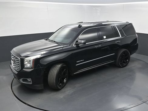 Used 2018 GMC Yukon Denali w/ Denali Ultimate Package AWD/4WD image 36