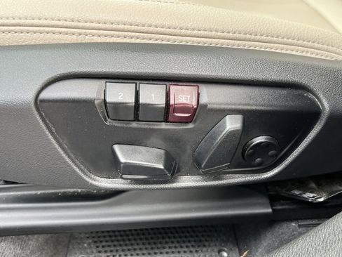 Used 2019 BMW X1 xDrive28i w/ Convenience Package image 11